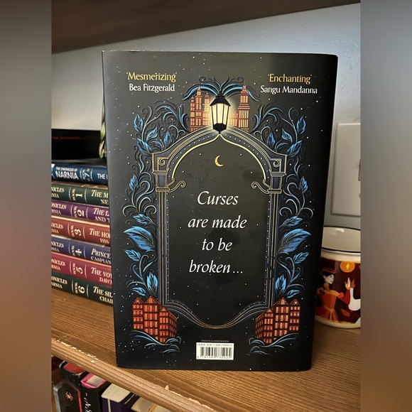 The City of Stardust Waterstones exclusive edition - Picture 2 of 4